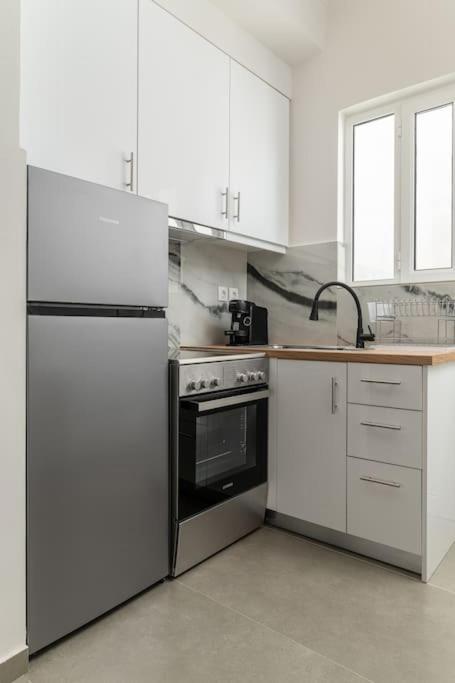 Acropolis Skyview Apartment