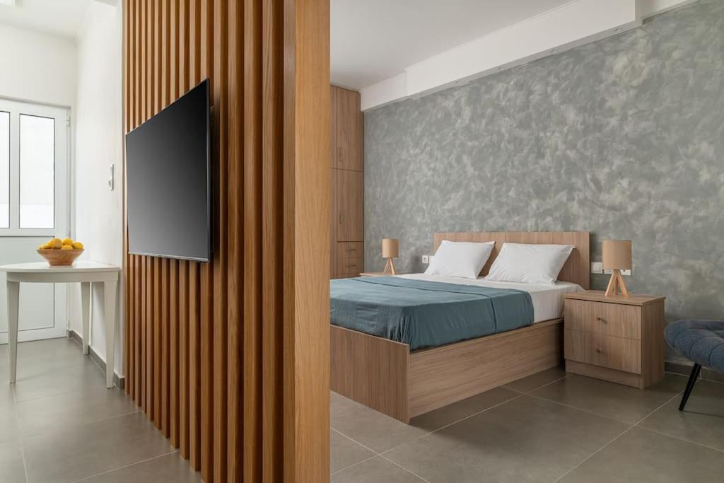 Acropolis Skyview Apartment